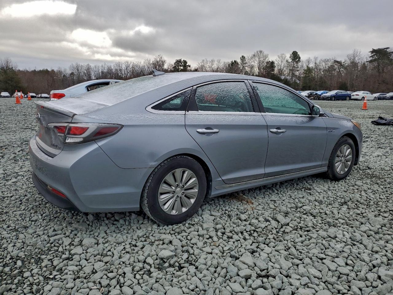 Hyundai SONATA Hybrid Image 11