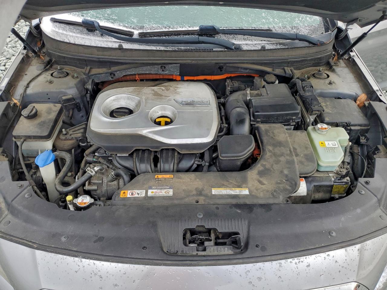 Hyundai SONATA Hybrid Image 2