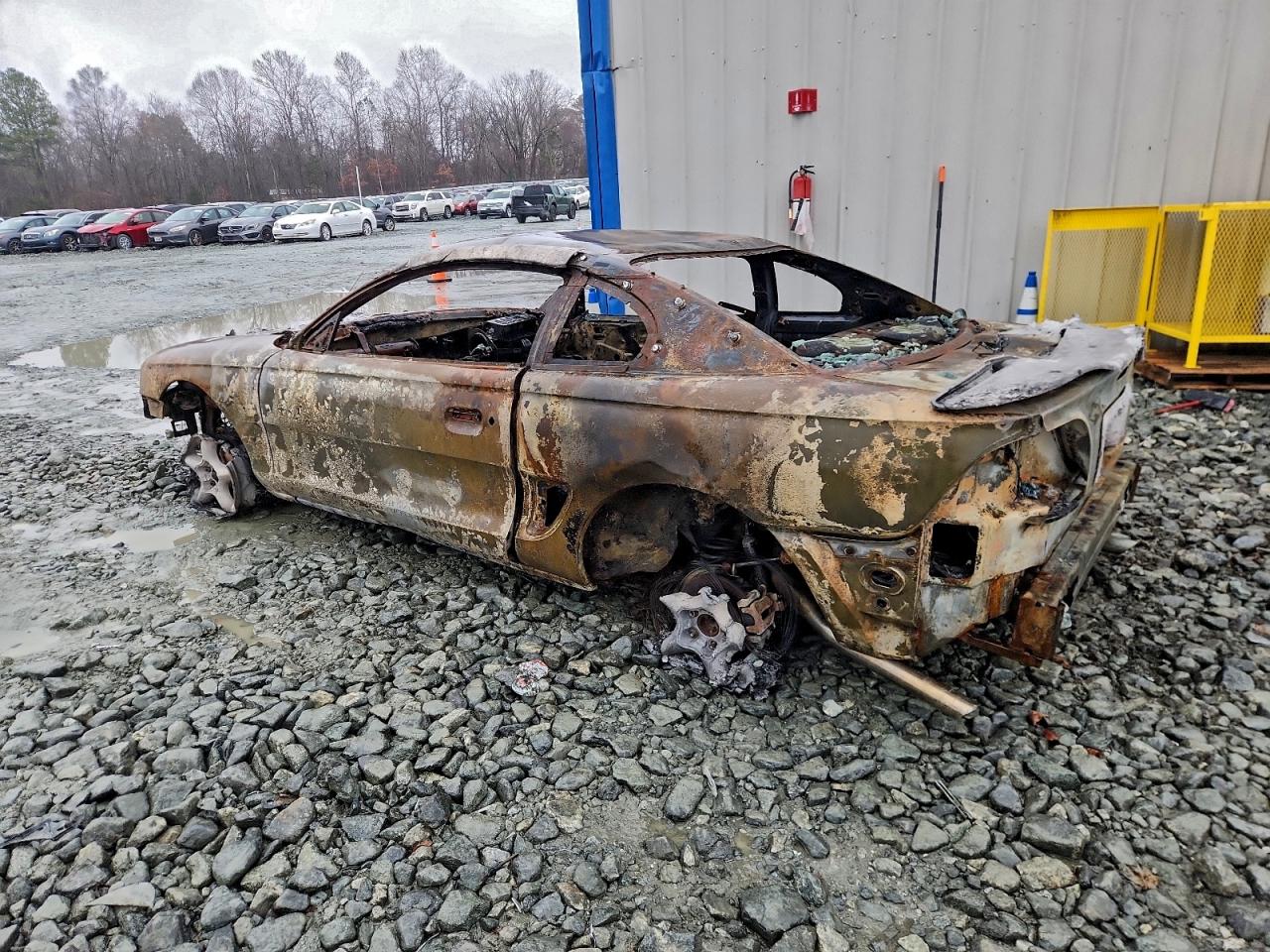 Ford Mustang Gt Image 2