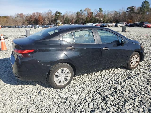 Nissan Versa S Image 4