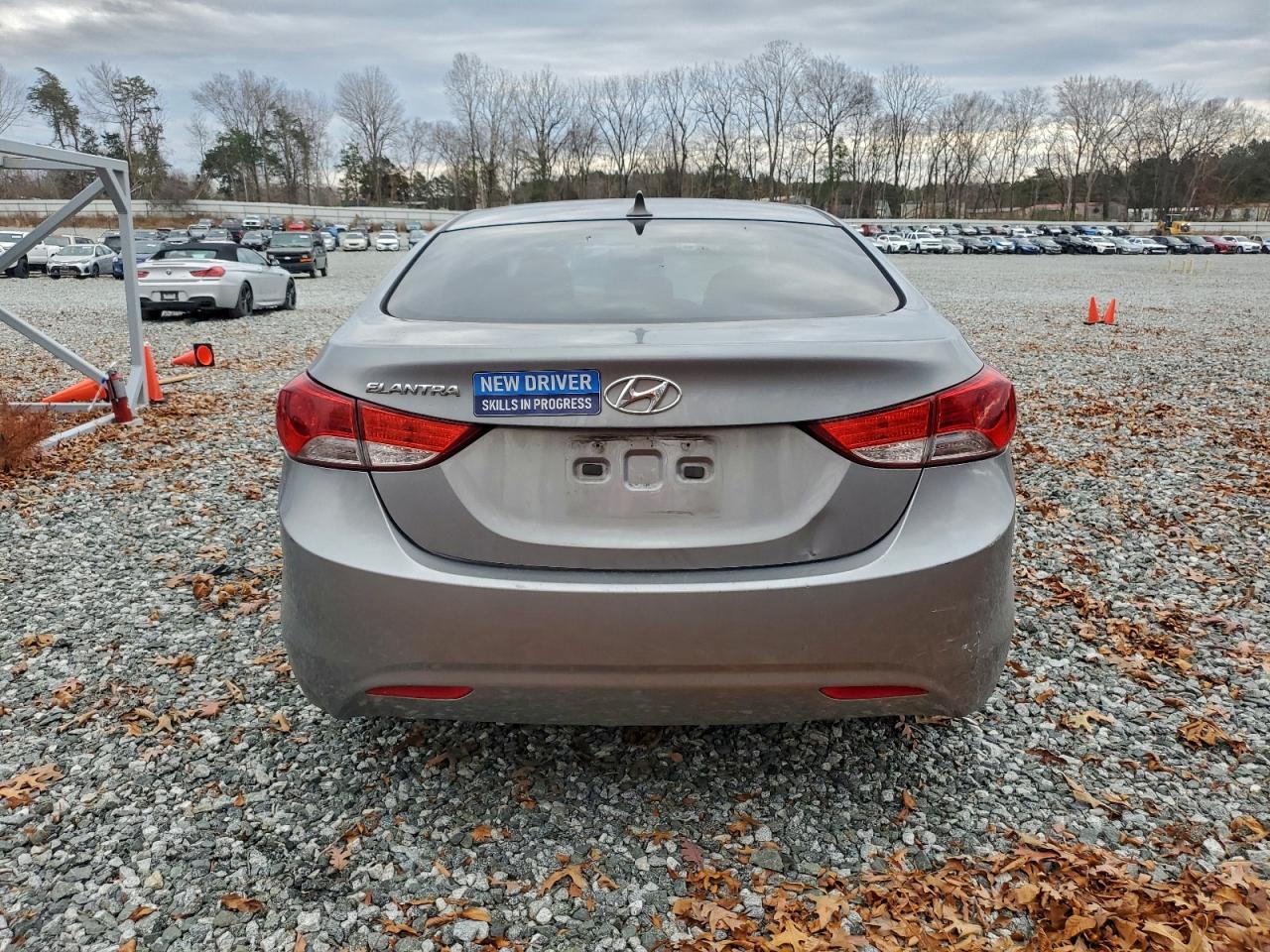 Hyundai ELANTRA Gls Image 2
