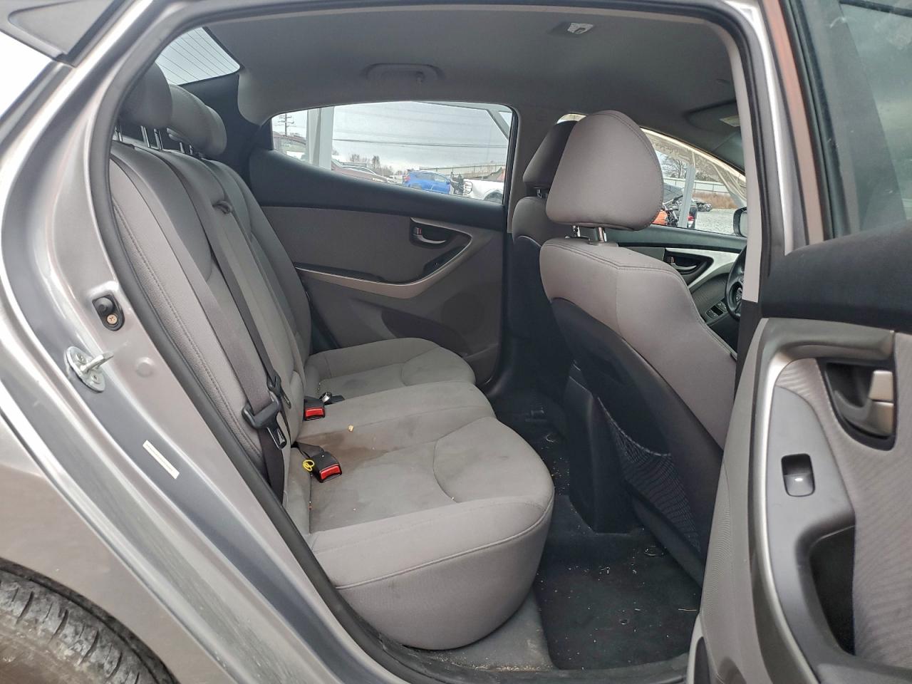 Hyundai ELANTRA Gls Image 6