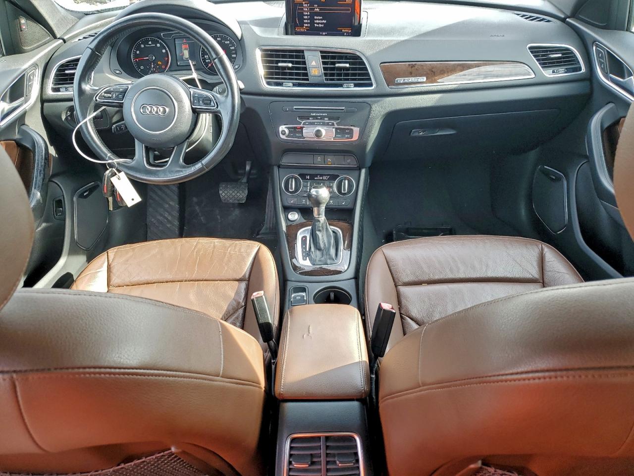 Audi Q3 Prestige Image 12