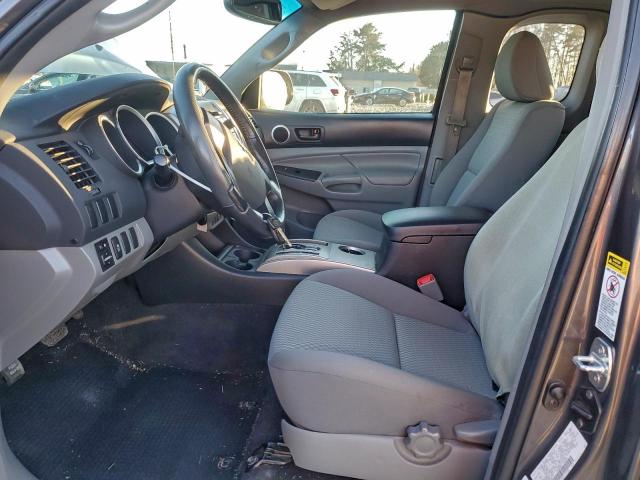 Toyota Tacoma Prerunner Access Cab Image 6