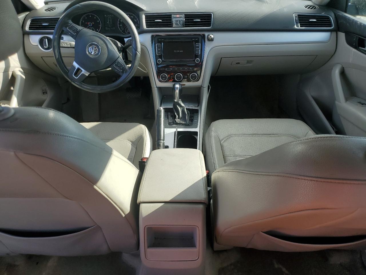 Volkswagen Passat Se Image 7