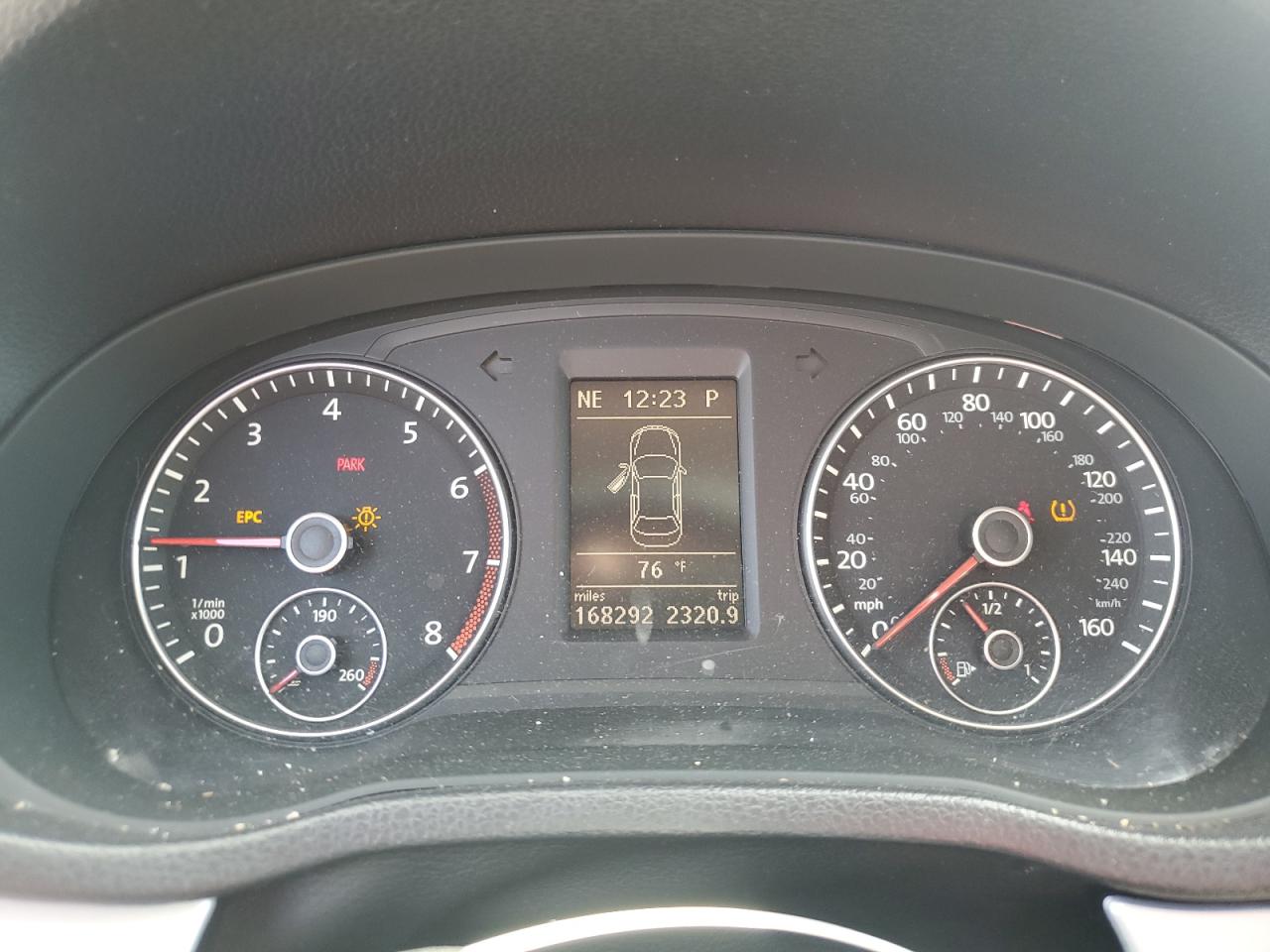 Volkswagen Passat Se Image 12