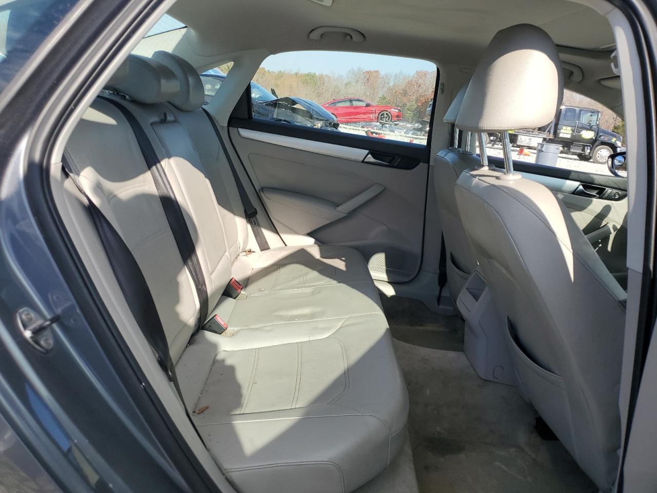 Volkswagen Passat Se Image 10