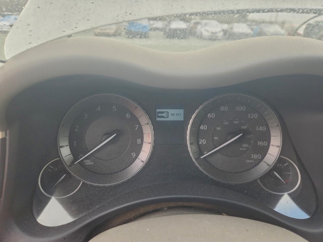 INFINITI Q70 3.7 Luxe Image 4