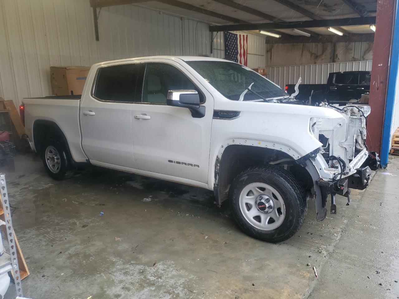 GMC Sierra C1500 Sle Image 2