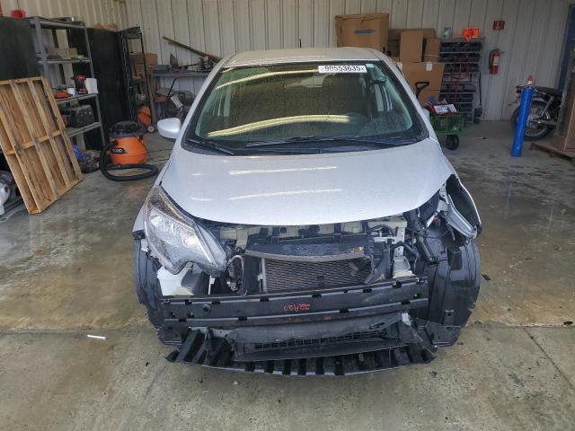 Nissan Versa S Image 9