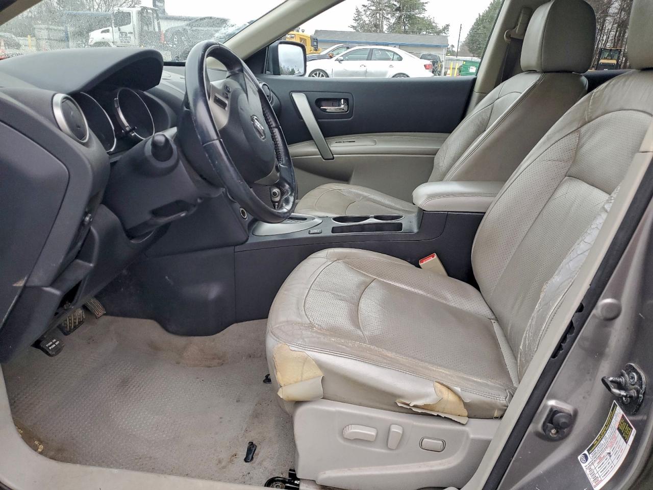 Nissan Rogue S Image 11