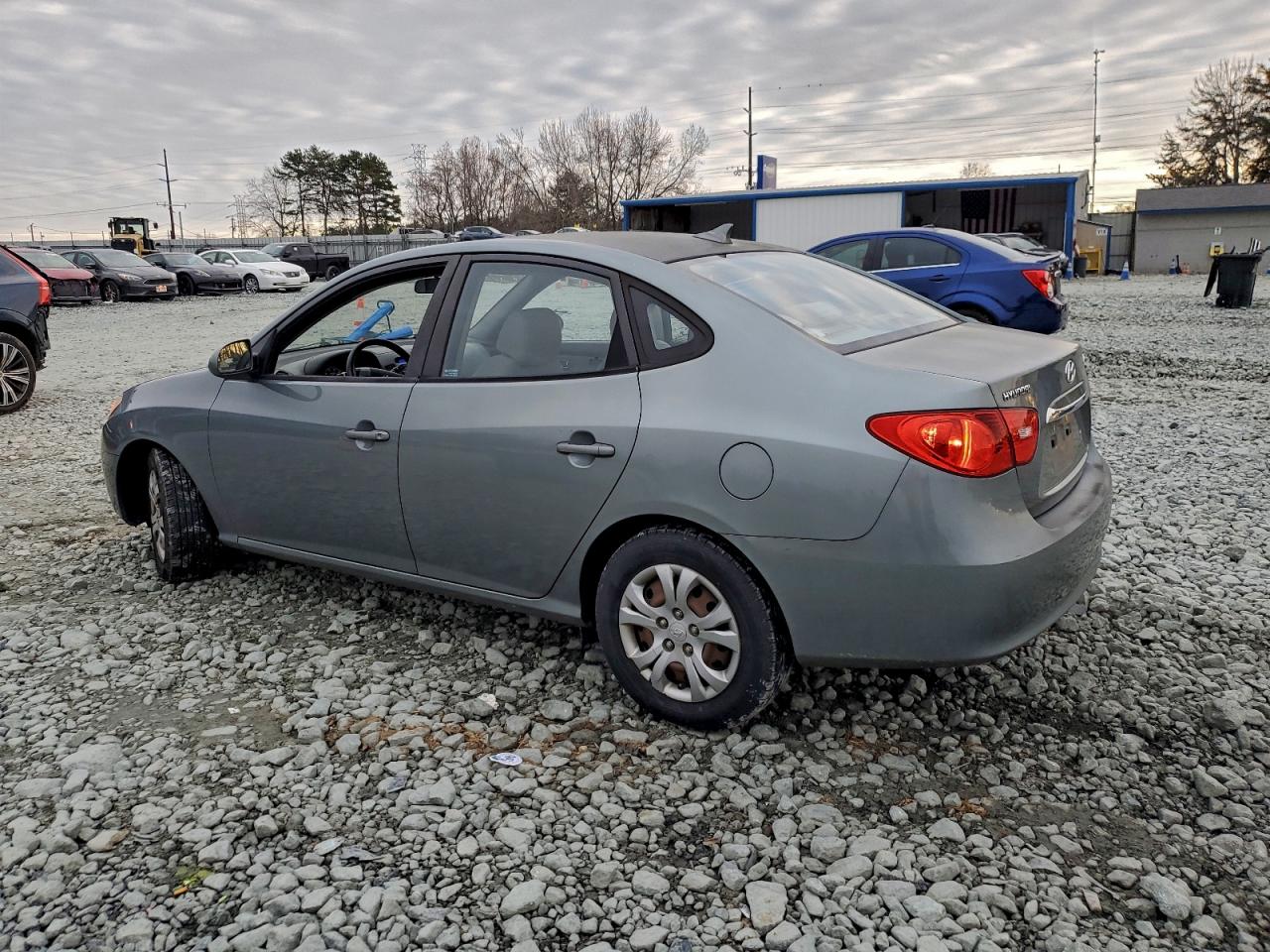 Hyundai ELANTRA Blue Image 3