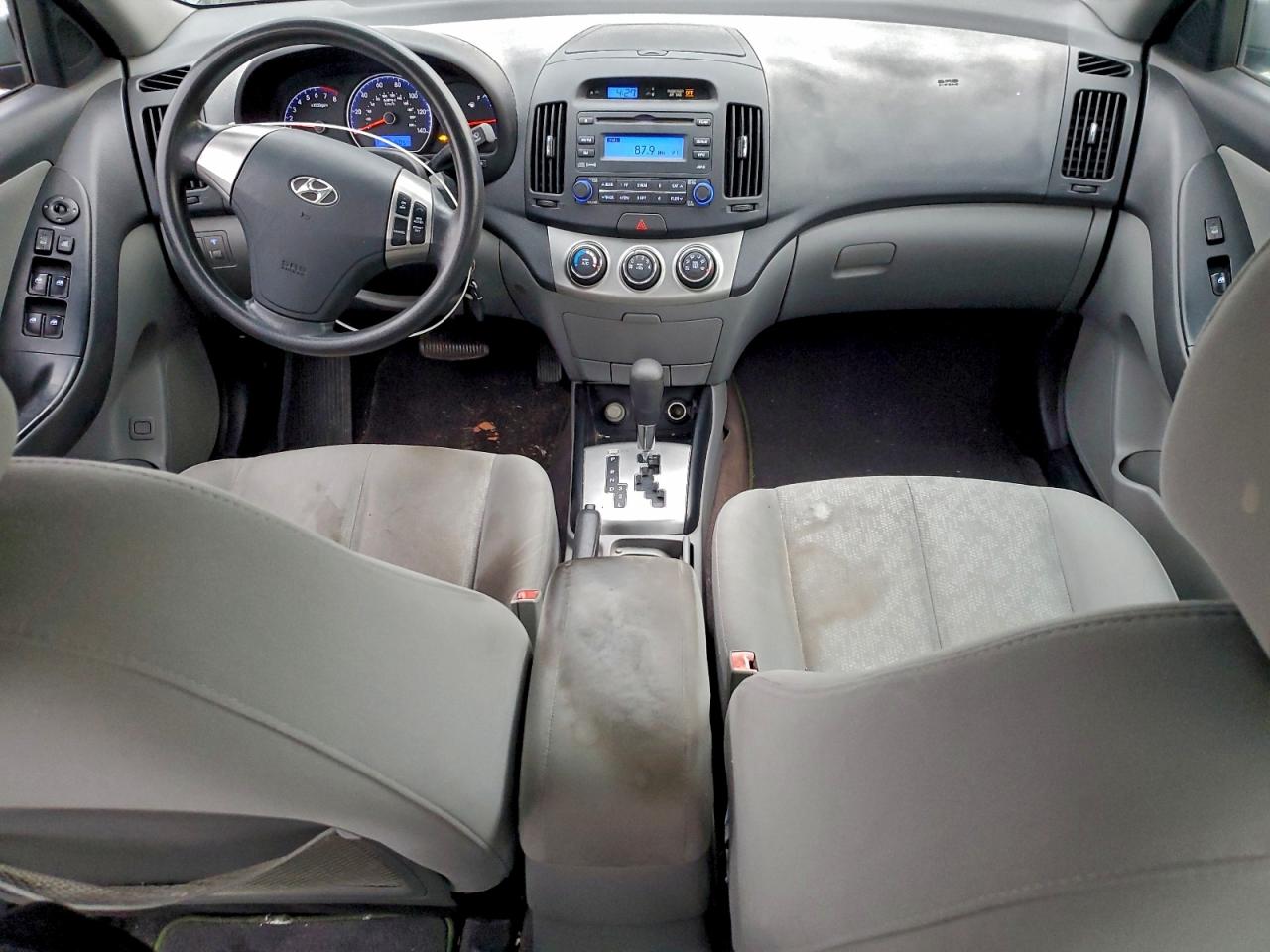 Hyundai ELANTRA Blue Image 12