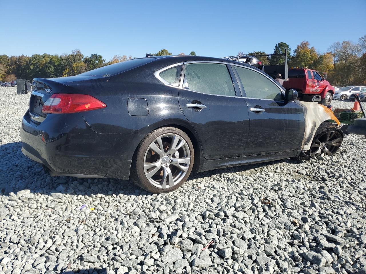 INFINITI Q70 3.7 Image 8