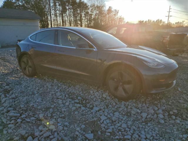 Tesla Model 3 Image 2