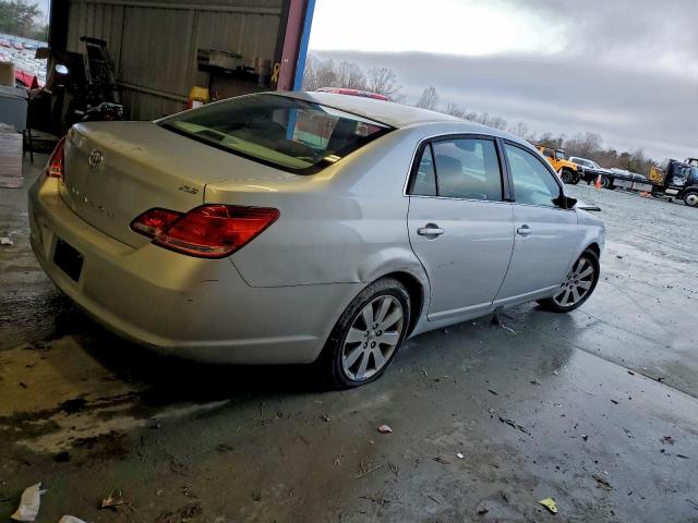 Toyota Avalon Xl Image 10