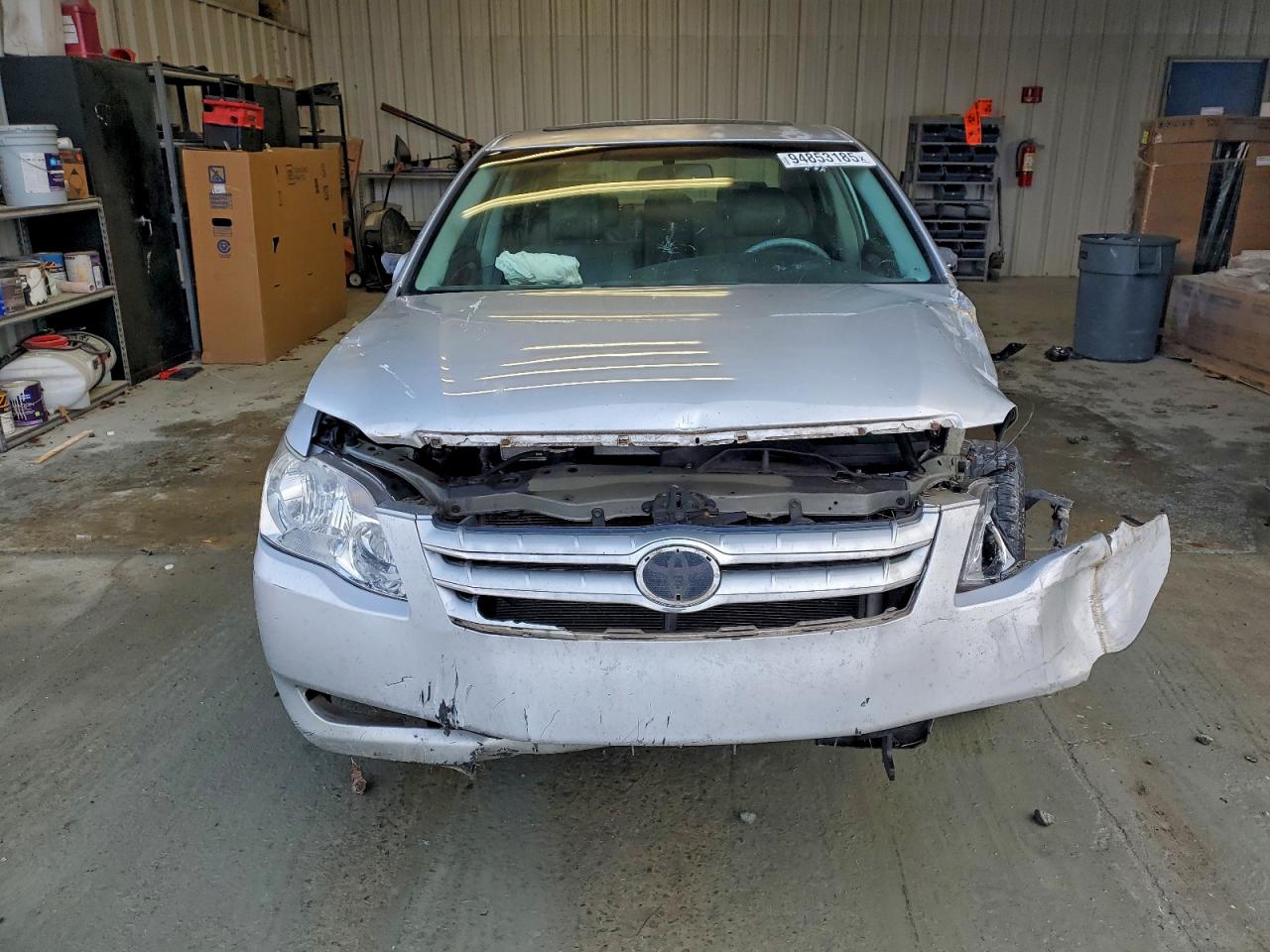 Toyota Avalon Xl Image 3