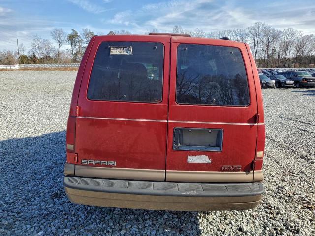 GMC Safari Xt Image 7