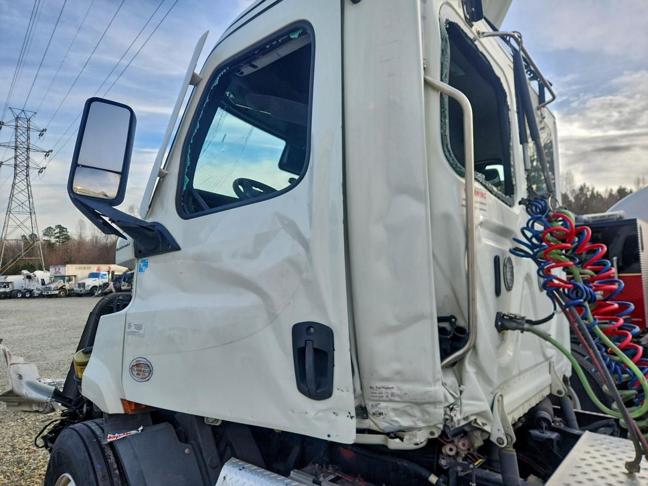 Freightliner Cascadia 1 Image 10