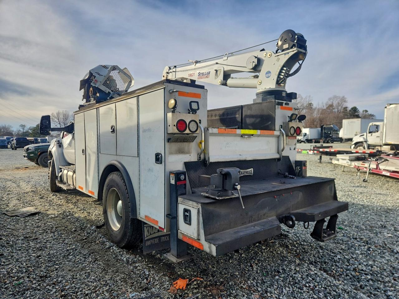 Ford F-750 Super Duty Image 5