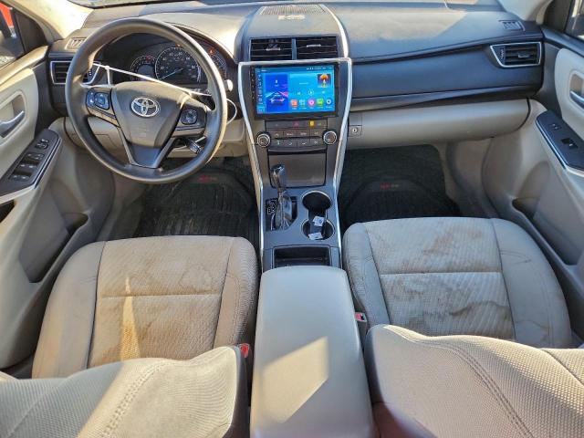 Toyota Camry Le Image 6