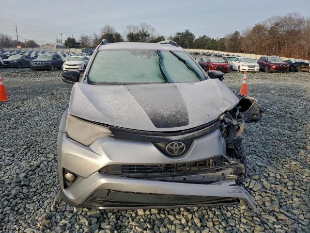 Toyota RAV4 Adventure Image 13