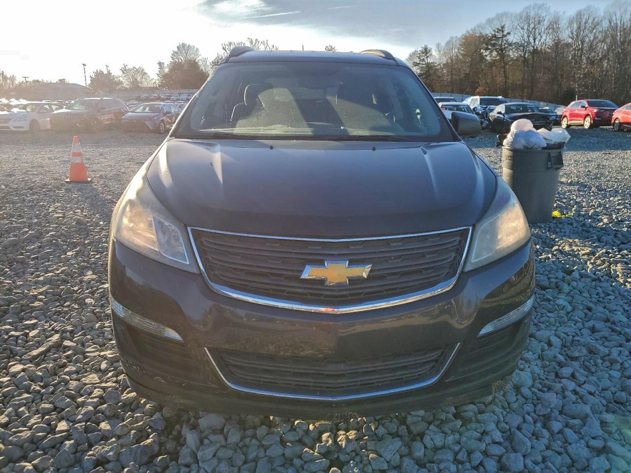 Chevrolet Traverse Ls Image 6