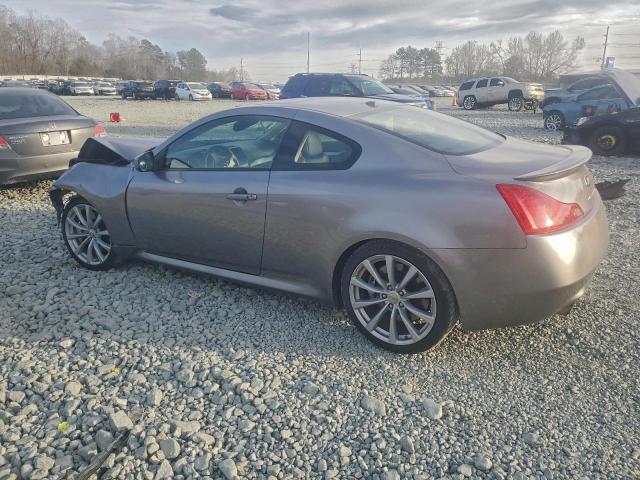 INFINITI G37 Base Image 2