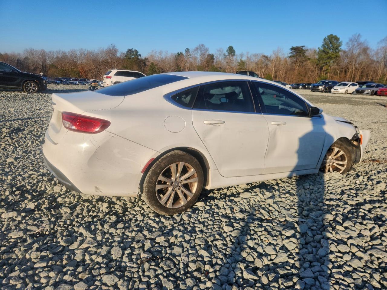 Chrysler 200 Limited Image 10