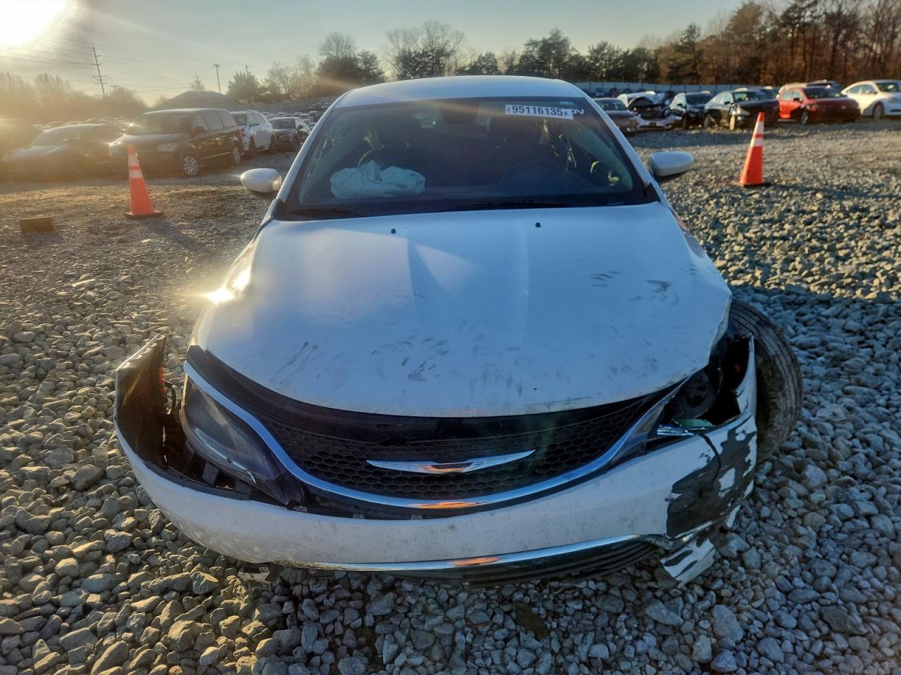 Chrysler 200 Limited Image 3