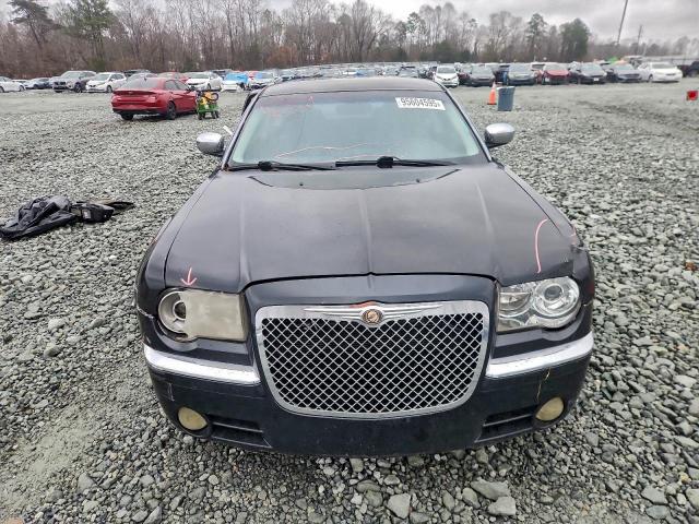 Chrysler 300 Touring Image 2