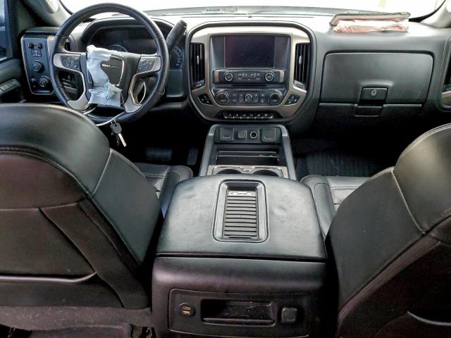 GMC Sierra K2500 Denali Image 3