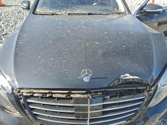 Mercedes-Benz S-Class 550 Image 8