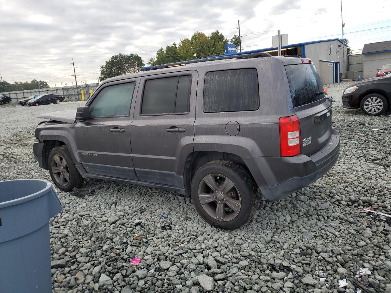 Jeep Patriot Latitude Image 2