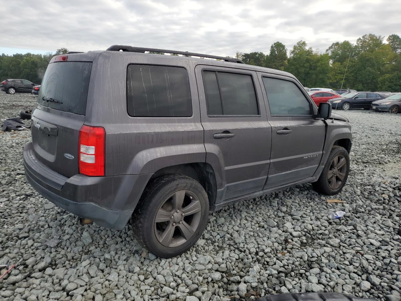 Jeep Patriot Latitude Image 9