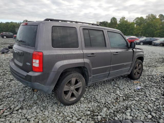 Jeep Patriot Latitude Image 9