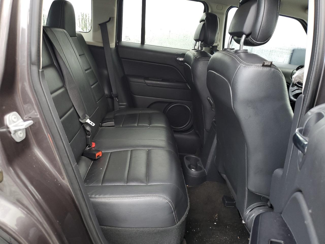 Jeep Patriot Latitude Image 12