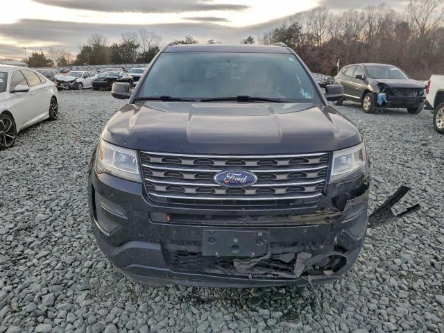 Ford Explorer Image 3