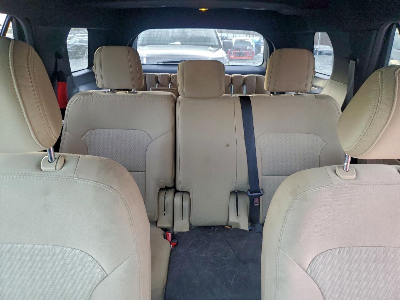 Ford Explorer Image 10