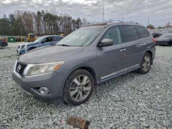  Salvage Nissan Pathfinder