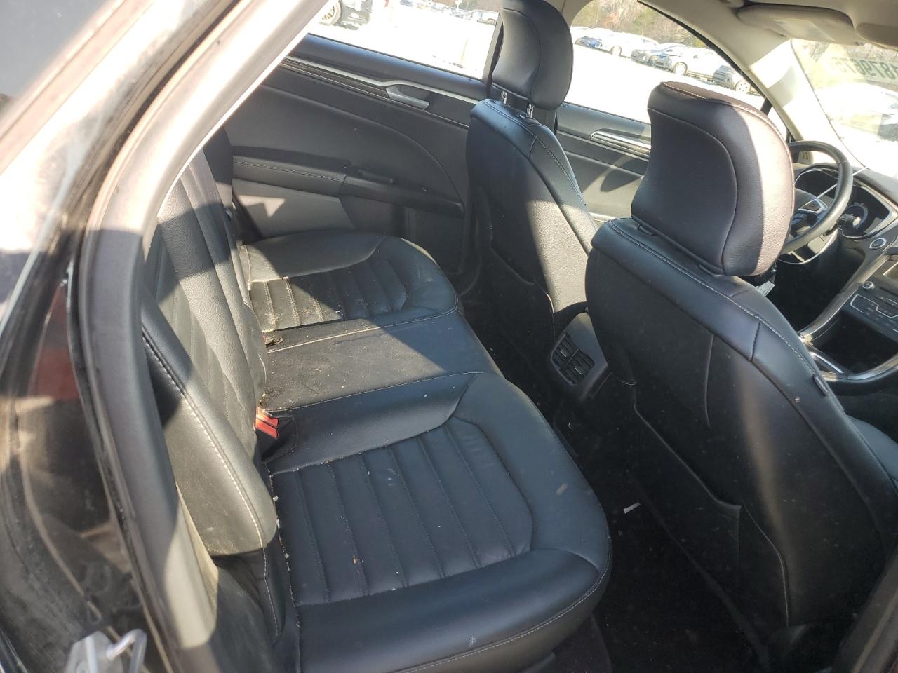 Ford Fusion Se Image 8