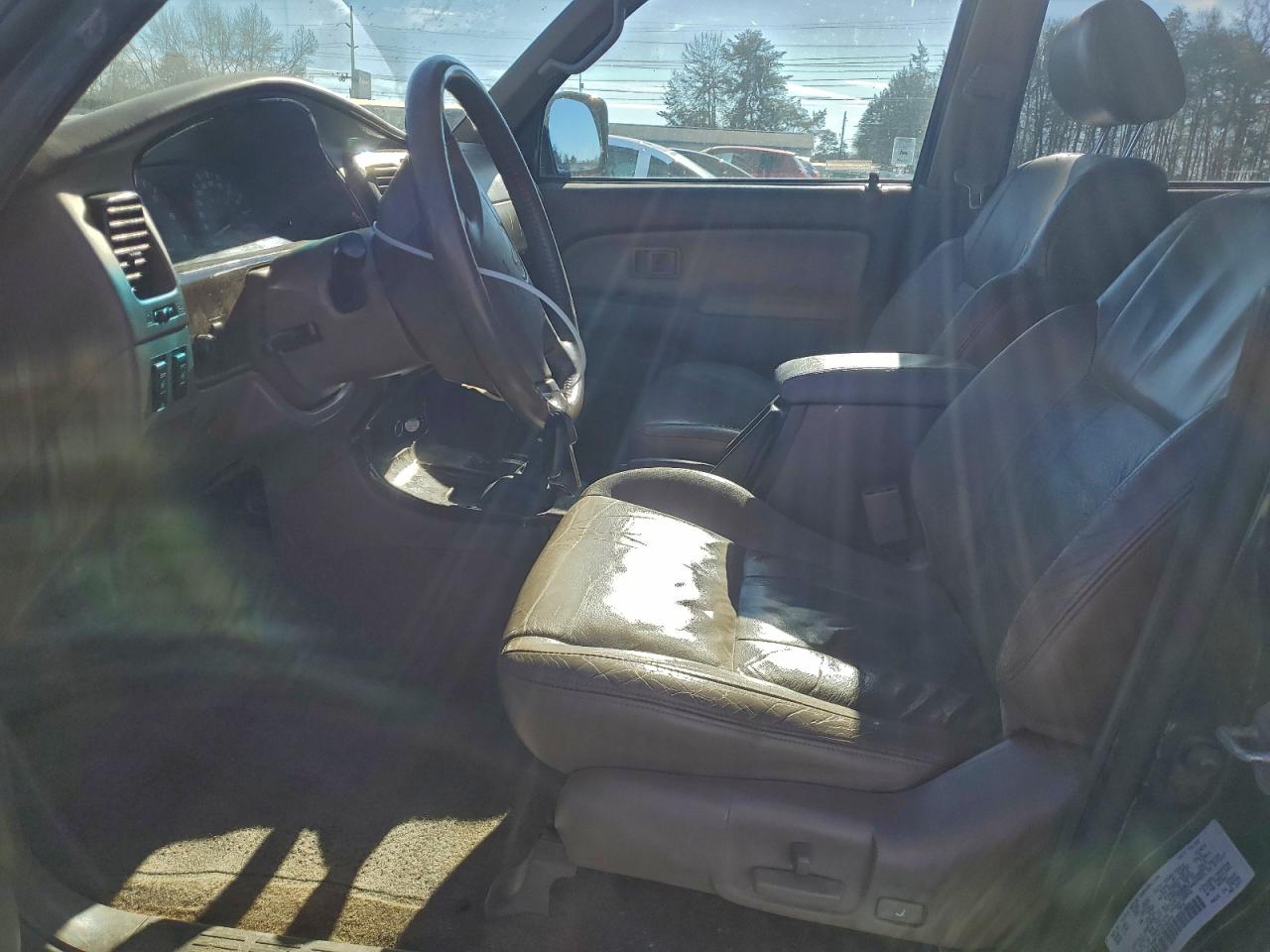 Toyota 4Runner Limited Image 5