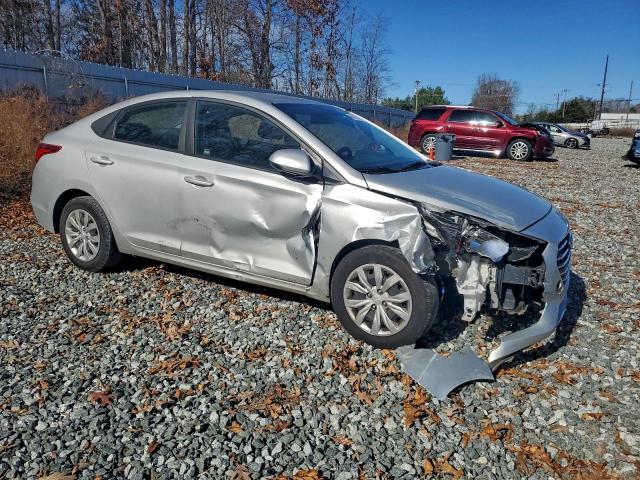 Hyundai ACCENT Se Image 12