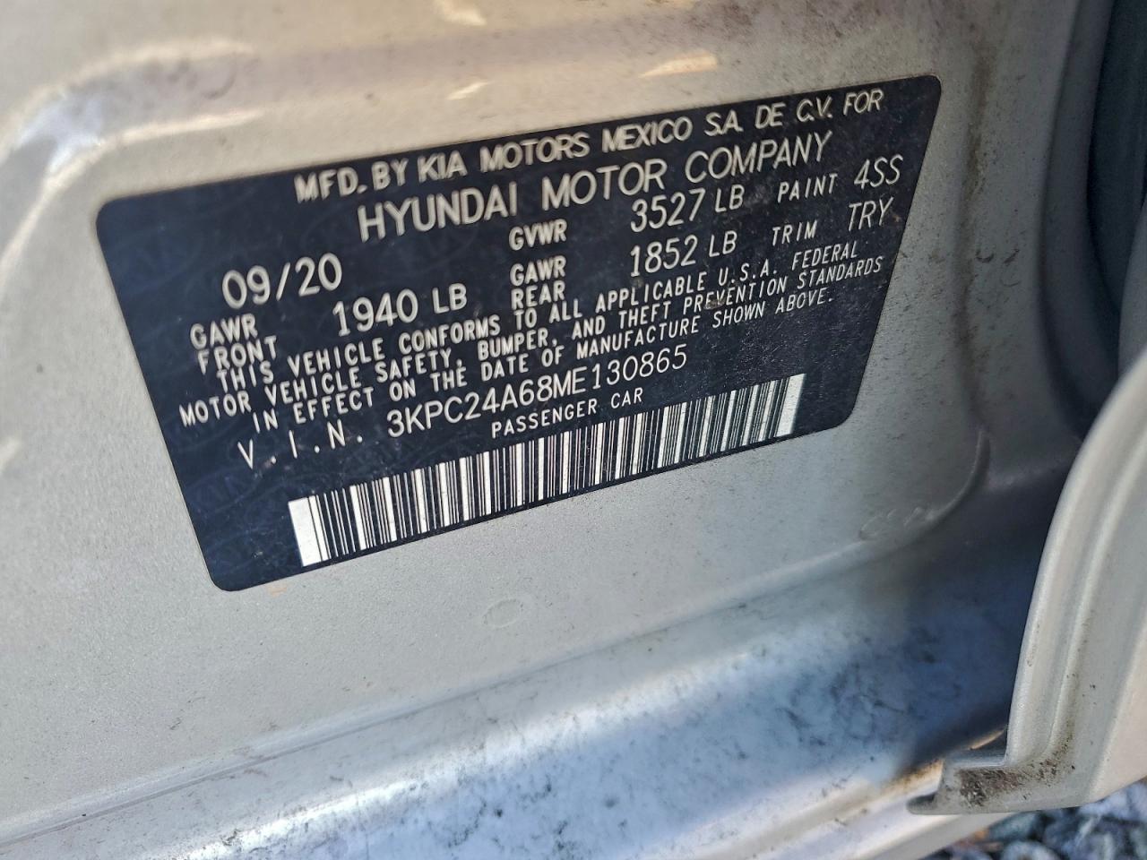 Hyundai ACCENT Se Image 4