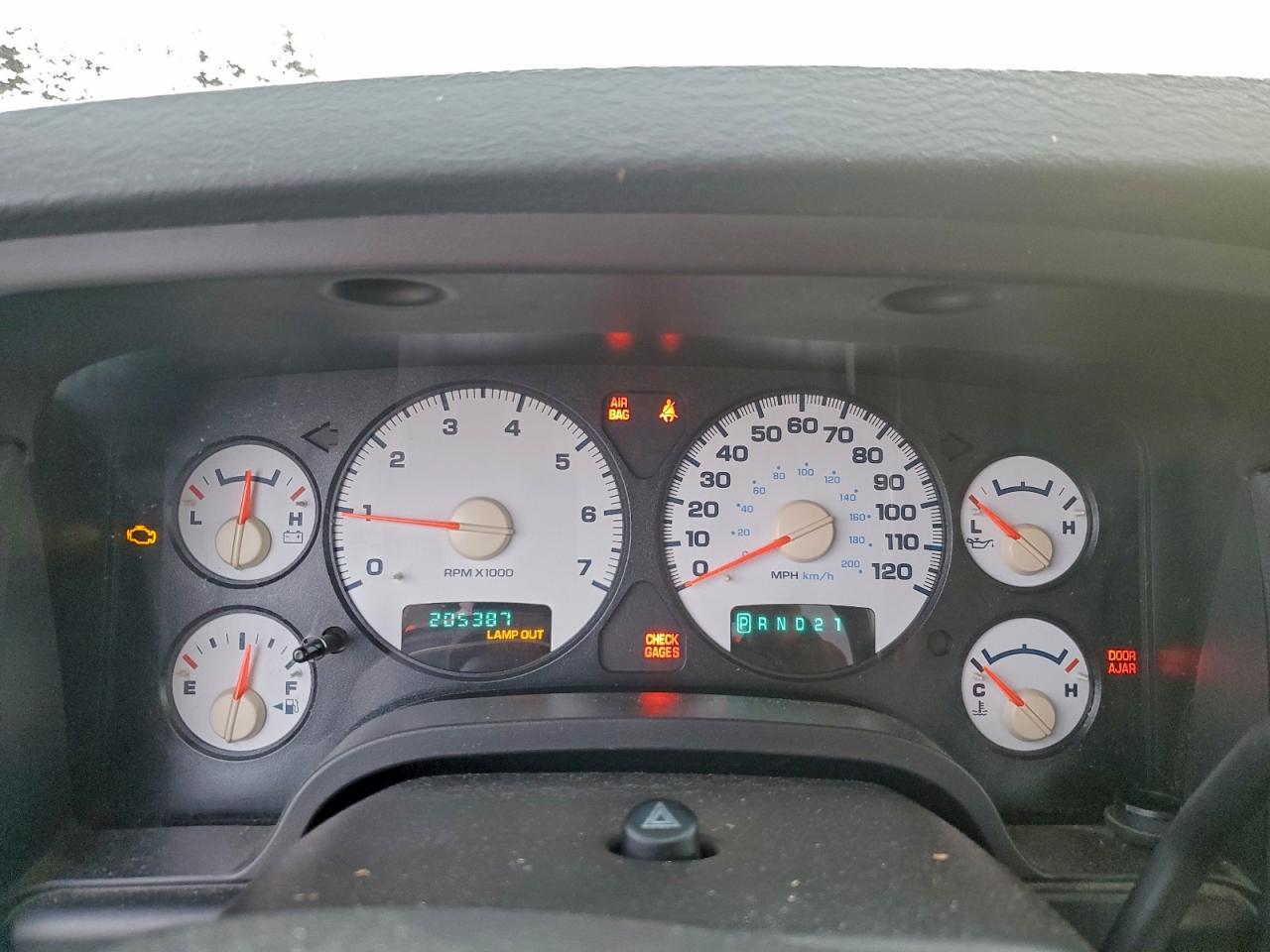 Dodge Ram 1500 St Image 12