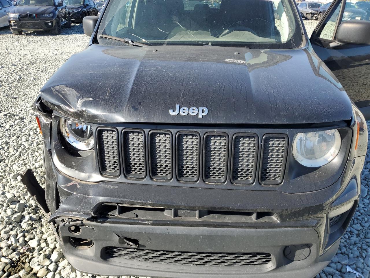 Jeep Renegade Sport Image 5
