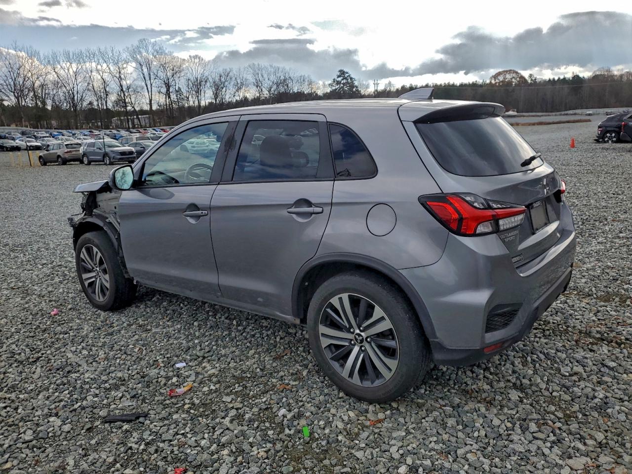 Mitsubishi Outlander Se Image 4