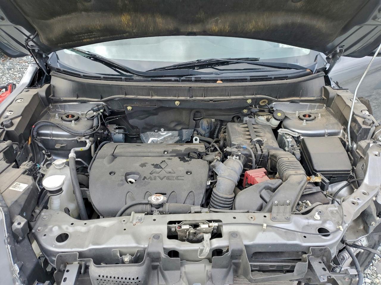 Mitsubishi Outlander Se Image 12