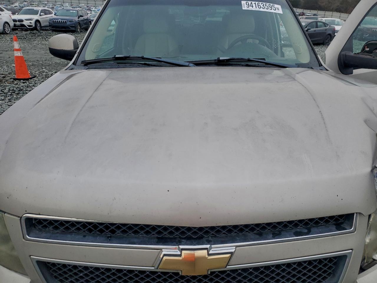 Chevrolet Tahoe C1500 Image 11