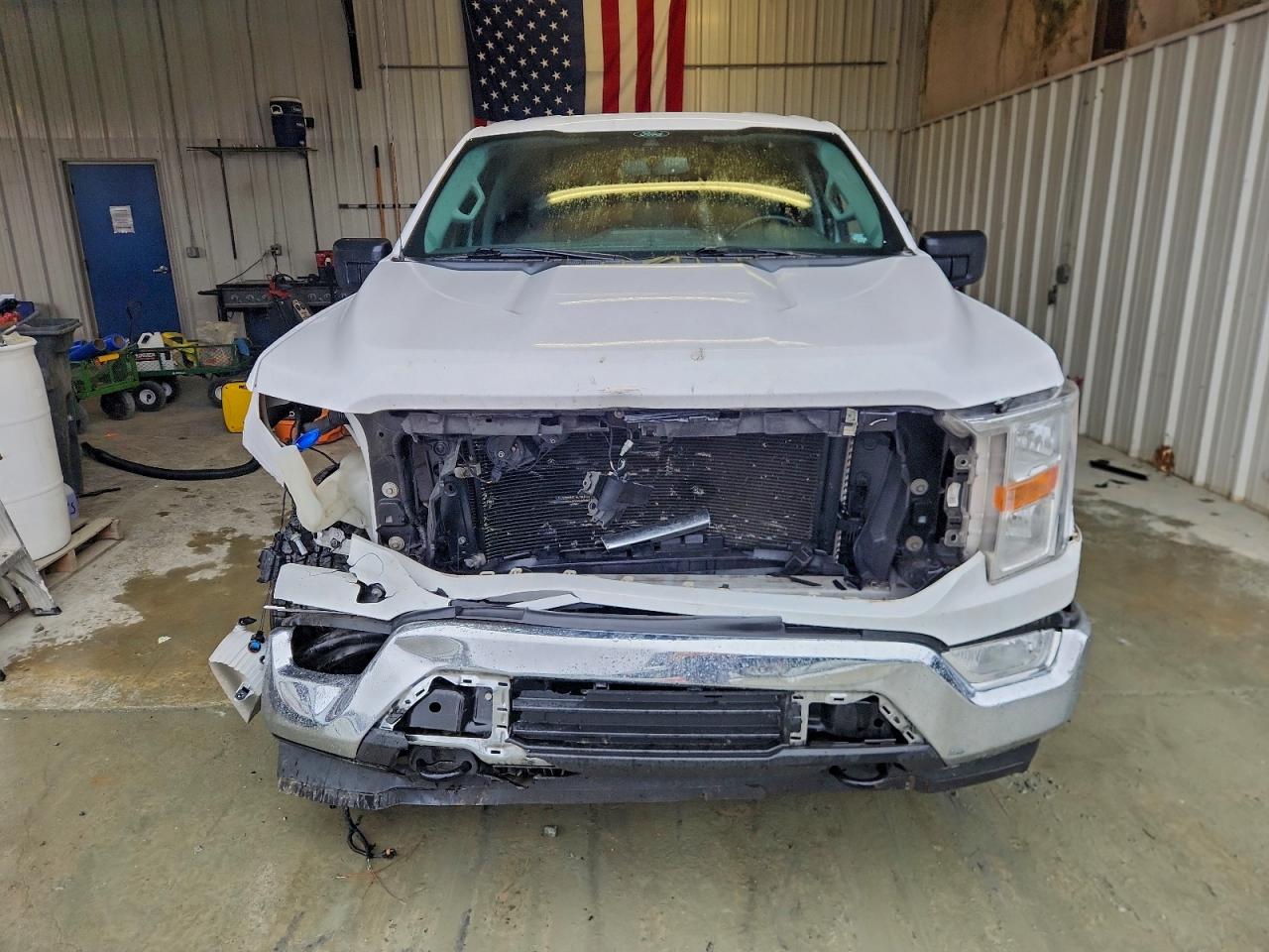 Ford F-150 Supercrew Image 7